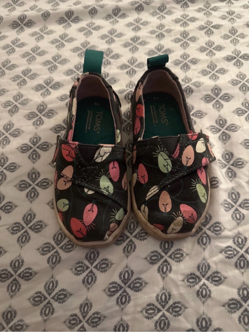 Toms Kids Black Slip-On Sneakers with Christmas Light print
